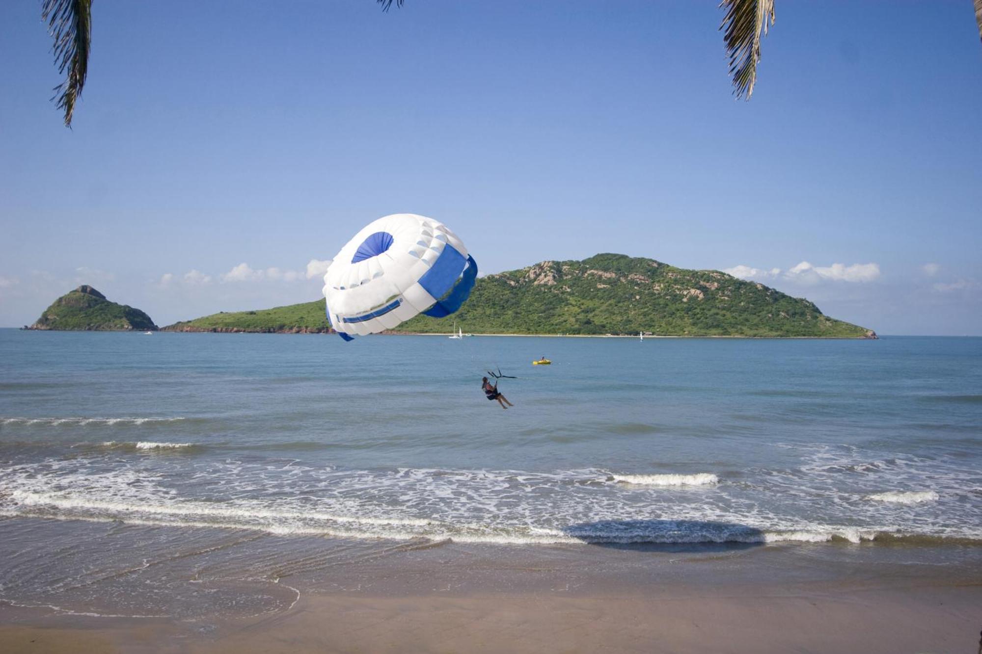 Las Flores Beach Resort Mazatlán Exteriör bild
