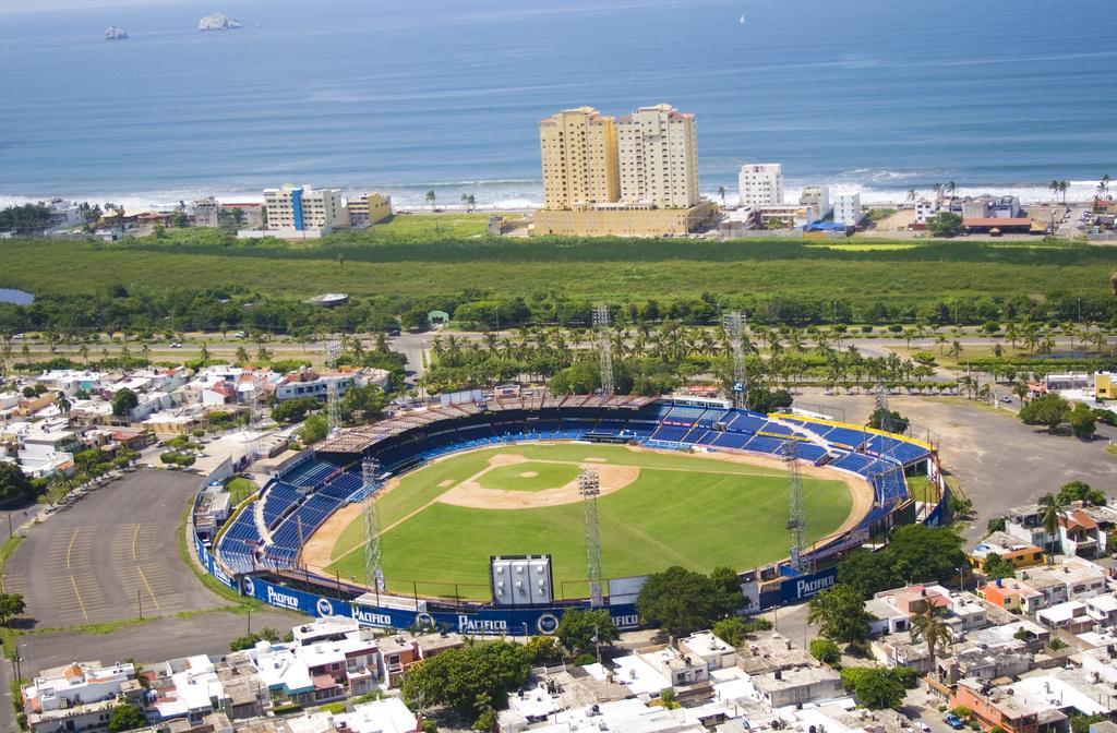 Las Flores Beach Resort Mazatlán Exteriör bild