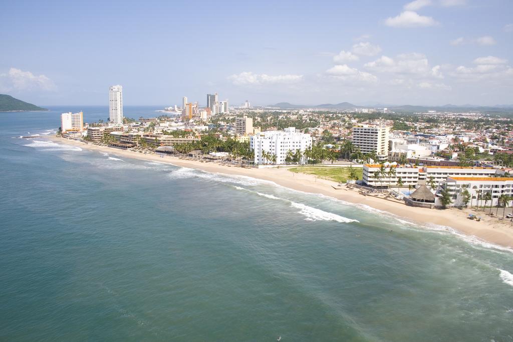 Las Flores Beach Resort Mazatlán Exteriör bild